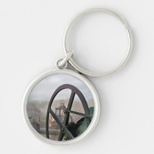 VICTORIAN ENGLAND RUND SILVERFÄRGAD NYCKELRING