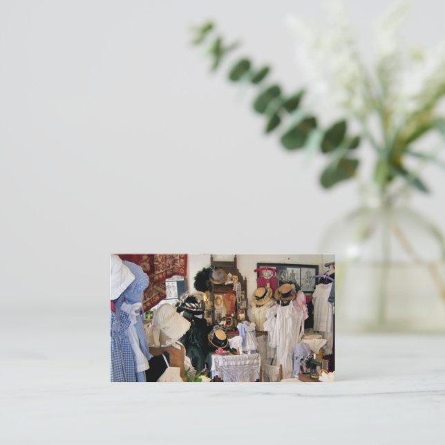 VICTORIAN ENGLAND VISITKORT (Stående Fram)