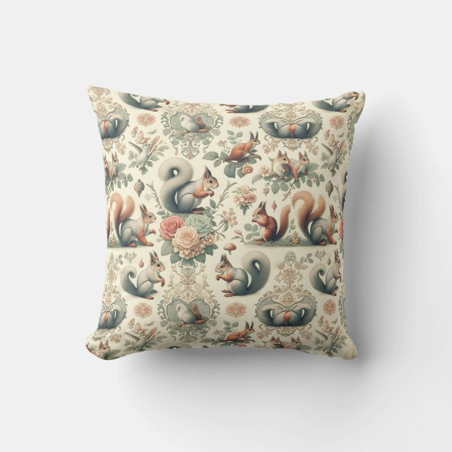 Victorian Forest Squirrel Tapestry Kudde (Framsida)