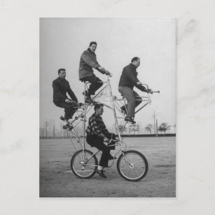 Victorian Konstig Stuntmen Ride a Bicycle Vykort