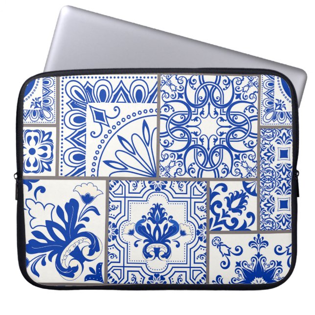 Victorian Majolica: Patchwork Tile Mönster. Laptop Fodral (Framsidan)