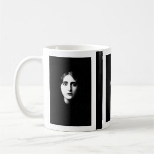 Victoriansk kvinna med kusligt uttryck kaffemugg