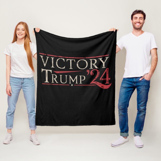 Victory Trump 24 Republican President 47 USA Fleecefilt (På plats)