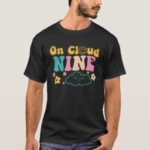 Vid molnet nio år gammal Grattis på födelsedagen F T Shirt