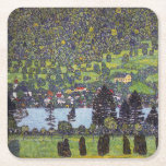 Vid Sjö Atter, Gustav Klimt Underlägg Papper Kvadrat<br><div class="desc">Gustav Klimt (14 juli, 1862 - 6 februari 1918) var en österrikisk symbolmålare och en av de mest framstående medlemmarna i Wien Secession-rörelsen. Klimt noteras för målningar, murar, skisser och andra föremål d'art. Förutom hans verk, som innefattar anklagelser och porträtt, målade han upp landskap. Klimt var bland konstnärer från Wienutträdet...</div>