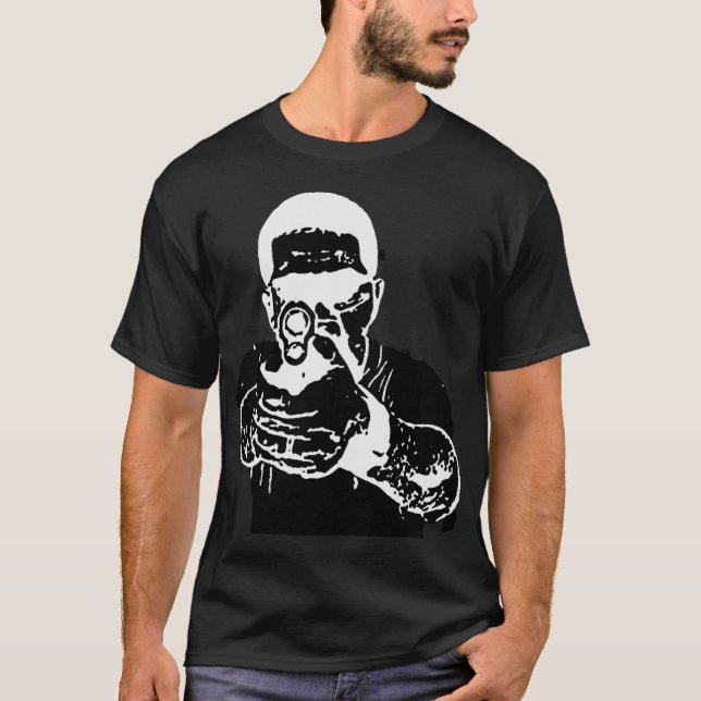 Vid synlig svart tee (Framsida)