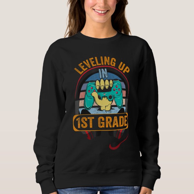 Video Gaming  for students Leveling up in First Gr T Shirt (Framsida)