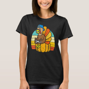 Video om Thanksgivingen Gamer Turkey Pumpkin Retro T Shirt