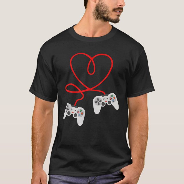 Videospelaren Valentines day med styrenheter i hjä T Shirt (Framsida)