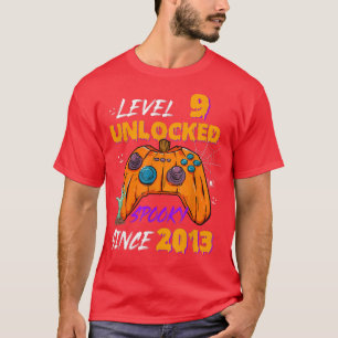Videospelernivå 9 olåst 9:e födelsedagens scoky S T Shirt