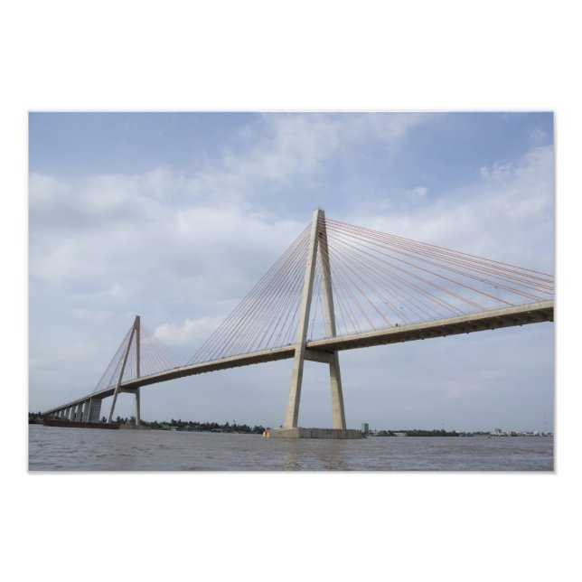 Vietnam, Ho Chi Minh City alias Saigon). Delta Fototryck (Framsidan)