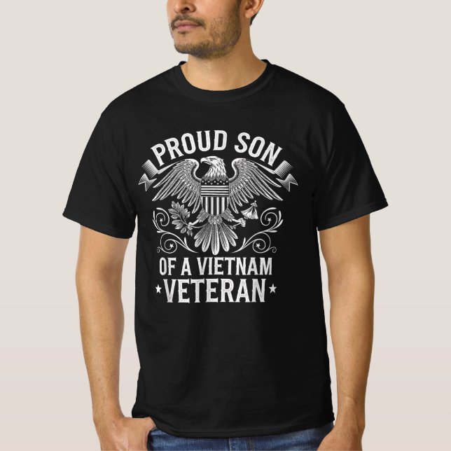 Vietnam Veteran Proud Son American Flagga USA T Shirt (Framsida)