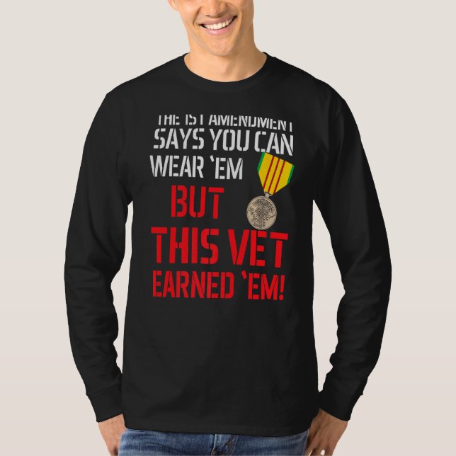 Vietnam Veteran Vietnam Vet Vet Vet Vet Vet Vet at T Shirt (Framsida)