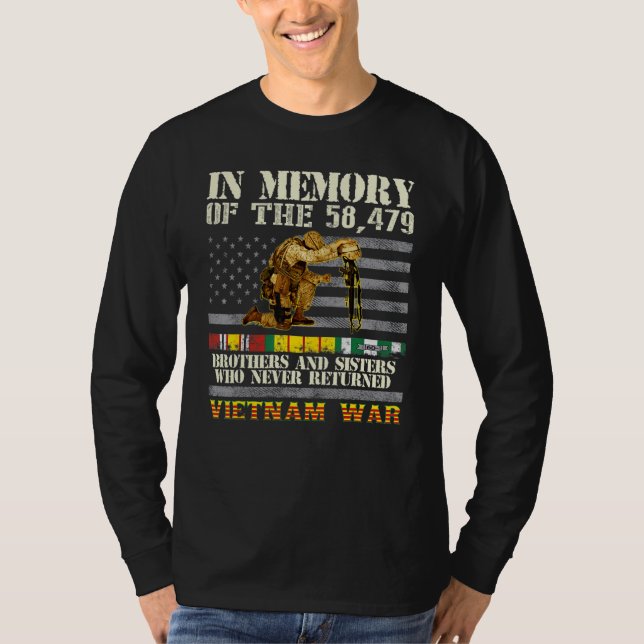 Vietnam War Veterans US Memorial Day In The Memory T Shirt (Framsida)