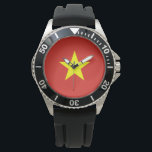 Vietnamesiska Flagga (Vietnam) Armbandsur<br><div class="desc">Detta mönster är utmärkande för Vietnams flagga, som är ett land i Sydostasien och som officiellt kallas Socialistiska republiken Vietnam. Det är den östra land på den indonesiska Peninsulan. Vietnam har landat gräns med China i norr och Laos och Kambodja i väster. Vietnam har också gräns med Thailand via Bukt...</div>