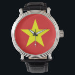 Vietnams Flagga Gult Star Watch Armbandsur<br><div class="desc">Vietnamesisk Flagga på vintage stil vaktar honom. Matchningstillbehör, hemprodukter, elektronik, kontorsprodukter och mycket annat..</div>