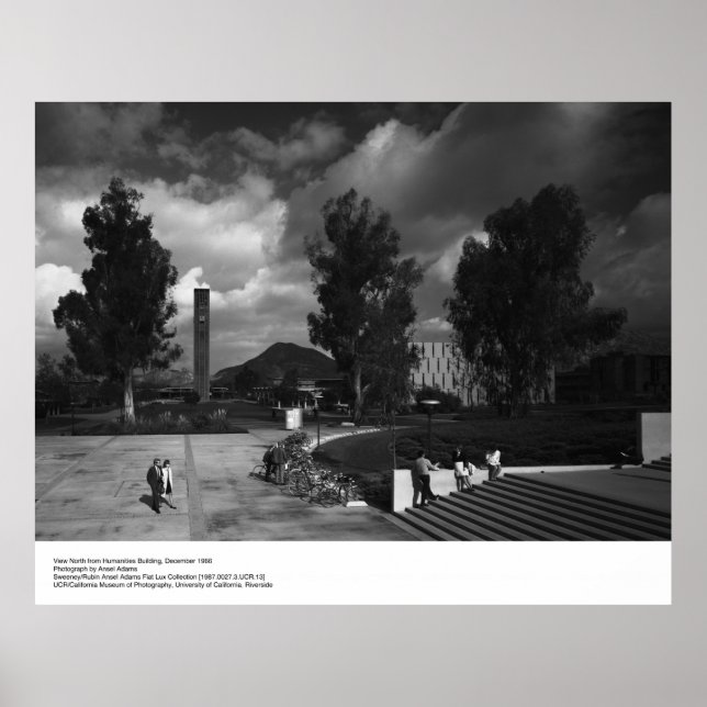 View from Humanities Byggnad, 1966 by Ansel Adams Poster (Framsidan)
