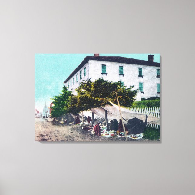 View of Eskimo Curio VendersSitka, AK Canvastryck (Framsida)