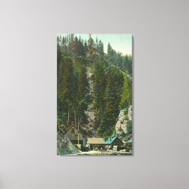 View of Shasta Kung MineKennett, CA Canvastryck (Framsida)