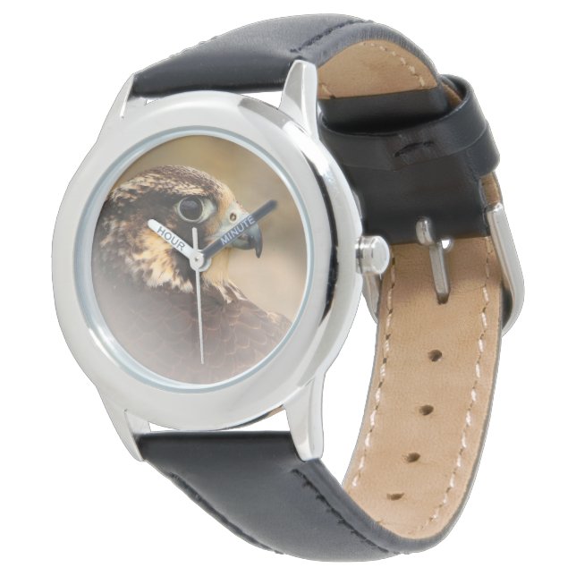 Vignetted Profile of a Peregrine Falcon Armbandsur (Vinklad)