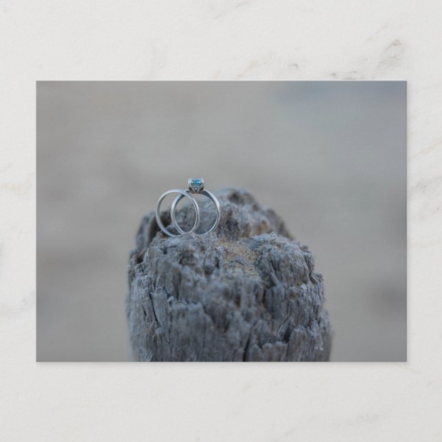 Vigselringar på stranden vykort (Framsida)