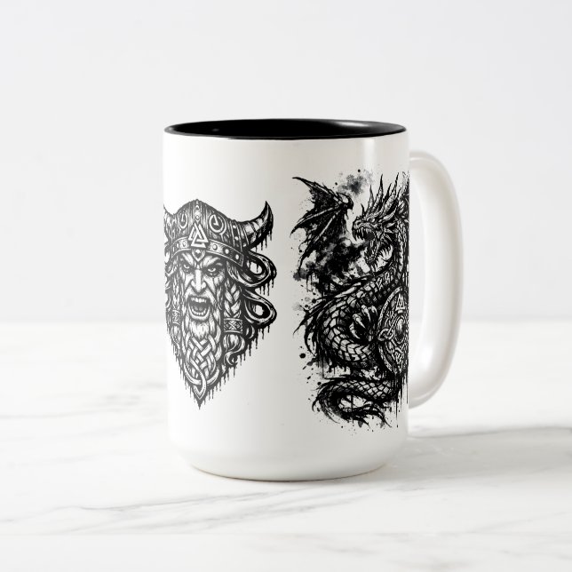 Viking, Drak & Sköldmö – Nordisk Mytisk Bläckkonst Två-Tonad Mugg (Framsida höger)