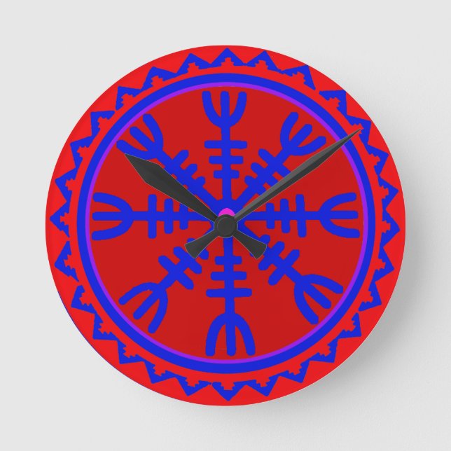 Viking Helm of Awe Wall Clock Rund Klocka (Framsida)