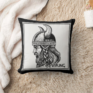 Viking in en hjälm kudde