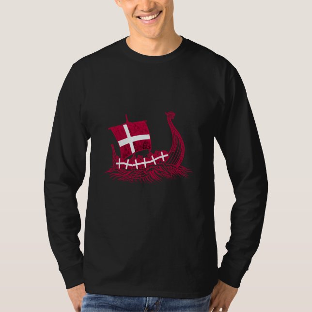 Viking Skepp Danmark Flagga Danska Rötter Danskar  T Shirt (Framsida)