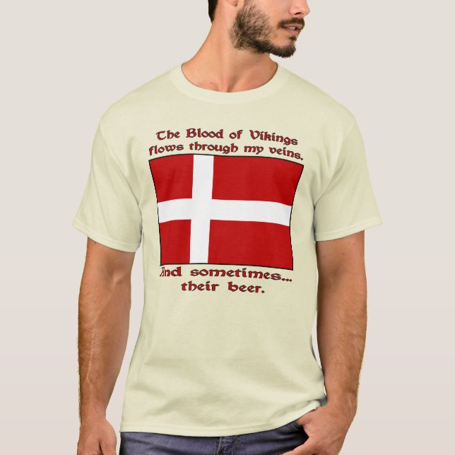 Vikingablod Flödar Genom Ådror Ibland Öl T Shirt (Framsida)