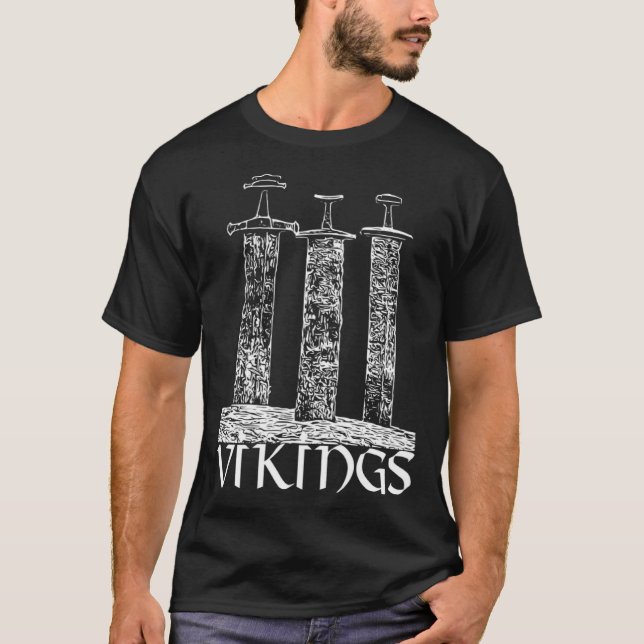 Vikings Den viking northman Valhalla 3 Swords of T Shirt (Framsida)