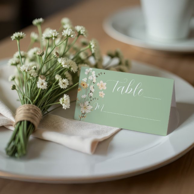Viktad ljusgenomgång, Grönt Blommigt Elegant bröll Placeringskort (Light green wedding Place card with whimsical watercolor wildflowers)