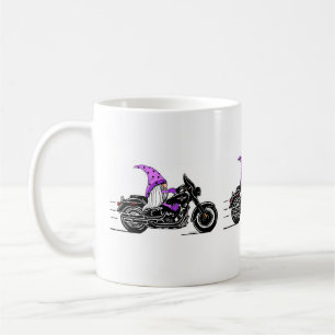 Viktig lila som kör motorcykel kaffemugg