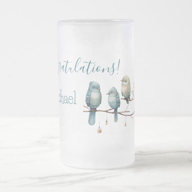 Viktiga fåglar på Grenar Pastel Baby Shower Frostat Ölglas (Center)