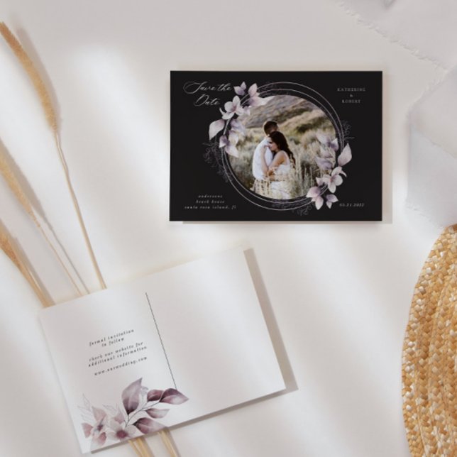 Viktigt fall-blommigt spara datumet efter vykort (Skapare uppladdad)