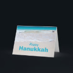 Viktkort för tropisk Oceansk strand Hanukkah Helgkort<br><div class="desc">Tropical Hanukkah-hälsningskort med havets vatten och strandsand. Texten "Lycklig Hanukkah" i blått på framsidan,  med malltext inuti för att lägga till ett personligt meddelande. Eller ta bort den om du vill beställa tom.</div>