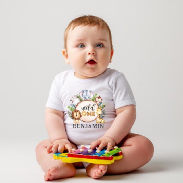 Vild 1:a födelsedagen Jungle Baby T-Shirt (Skapare uppladdad)