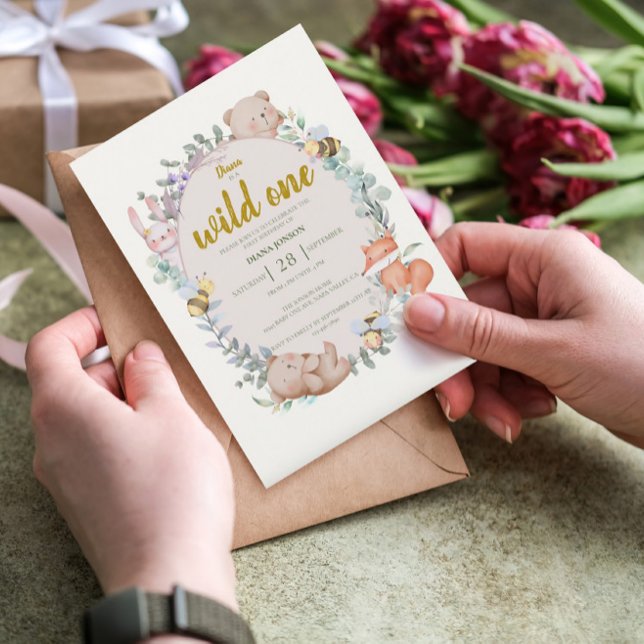 Vild 1 Utspädningsdjur 1:a födelsedag Inbjudningar (Skapare uppladdad)