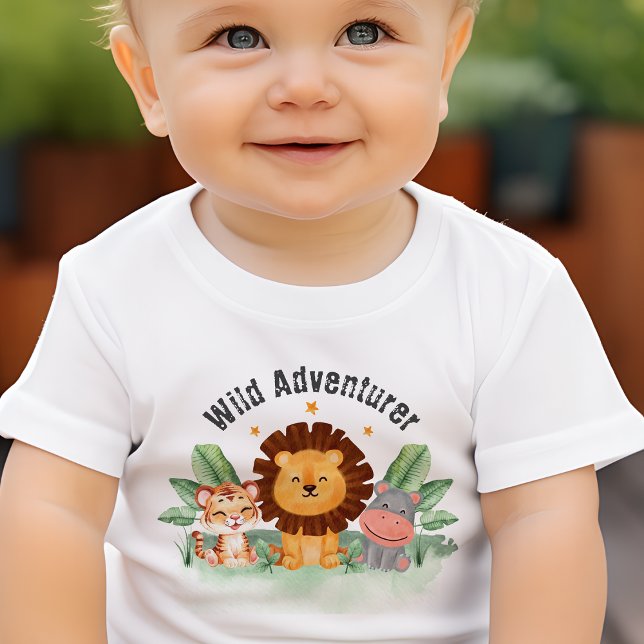 Vild Adventurer Jungle Safari Animals Birthday T Shirt (Skapare uppladdad)