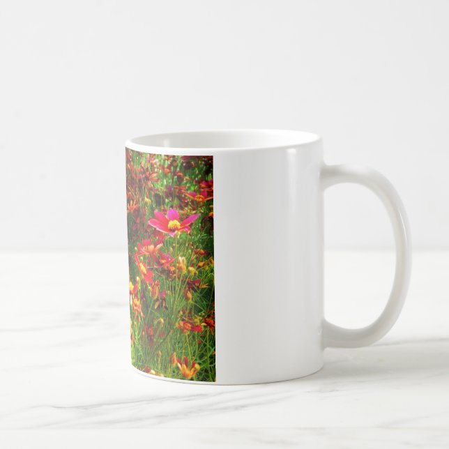 Vild av Daisy för Bright rosa och gult Kaffemugg (Höger)