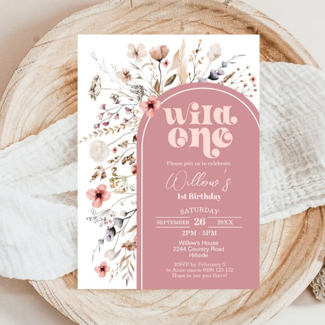 Vild av Wildblomma En födelsedagsinbjudan Inbjudningar (Wildflower Wild One 1st Birthday Invitation)