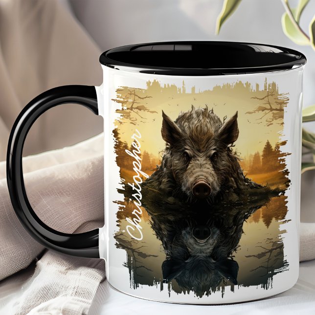 Vild Boar i reflektion från Sjö hösten Mugg (Skapare uppladdad)