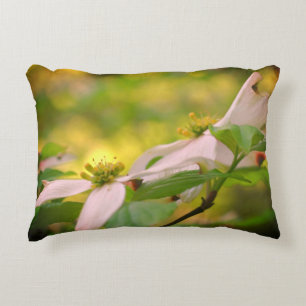 Vild Dogwood Flower-Blommar Prydnadskudde