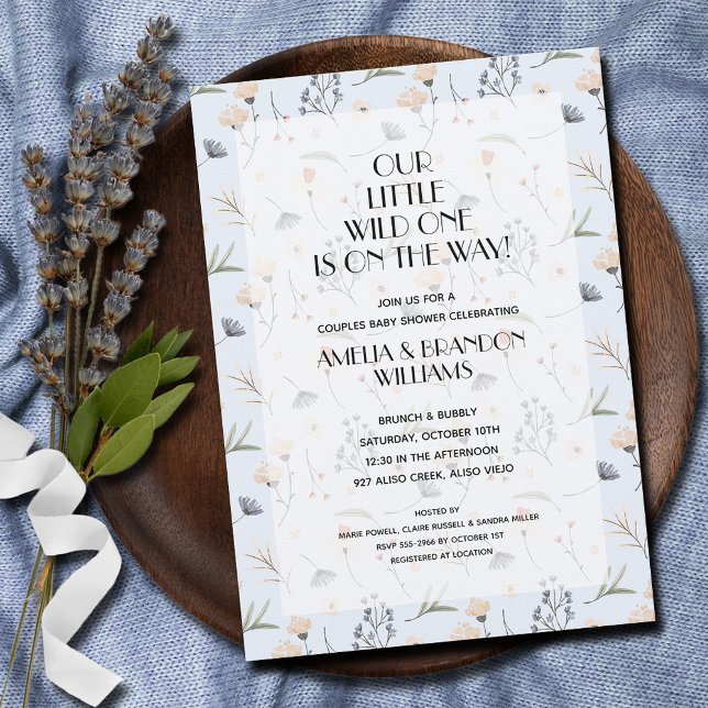 Vild En Blommigt Blue Boy Baby Shower Inbjudningar (Wild One is on the Way! Wildflowers on blue boy baby shower invitations - INSTANT DOWNLOAD & PRINTED)