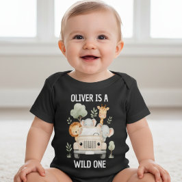 Vild en pojke 1-års födelsedags safari baby t shirt