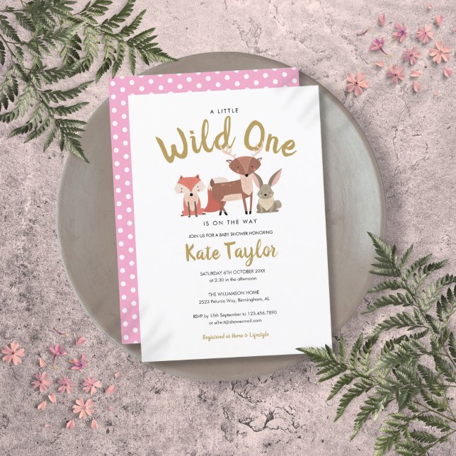 Vild en skogs djur Rosa Babyfirande Inbjudningar (Wild One Woodland Animals Pink Baby Shower Invitation)