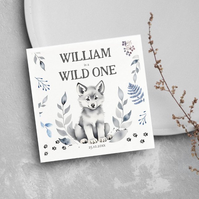 Vild En varg - tabbarna för födelsedagsfest under  Pappersservett (Wild one wolf themed birthday party tableware personalized napkins woodlands cute wolf cub party)