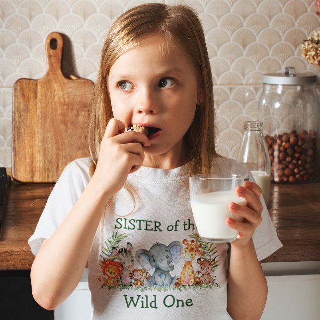 Vild Ett första födelsedag Safari Animals syster T Shirt (Customize to change text color. Many sizes to choose from.)