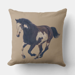 Vild Galloping Pinto American Paint Horse Kudde