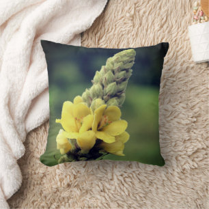 Vild Gult Mullein Flower Kudde